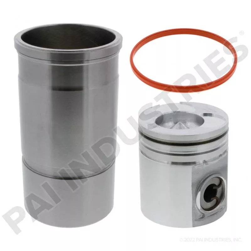 PAI 401027 NAVISTAR 1836298C91 CYLINDER KIT (W/O PISTON RINGS) (DT466E)